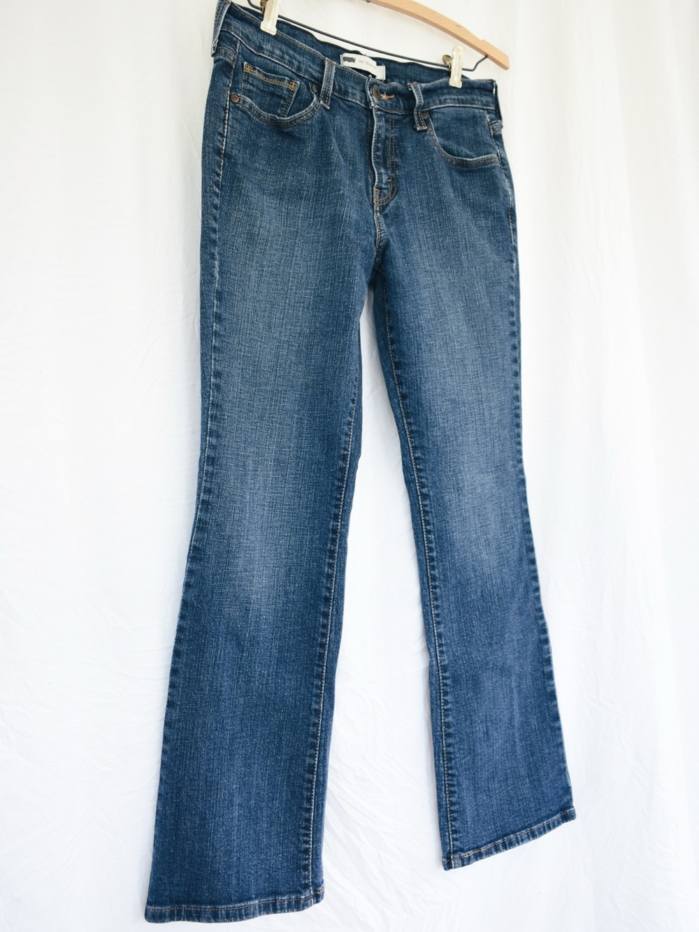2010s Levi’s Dark Wash 515 Bootcut Mid Rise Jeans | Size 8